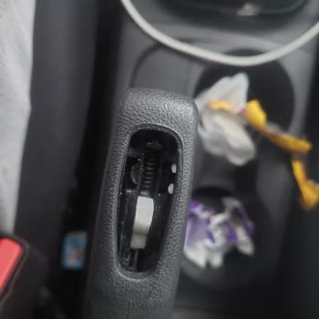 Opel Crossland'da Garanti Kapsamında Çözülmeyen Sorunlar