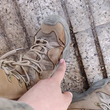 Scooter Ayakkabı Bir Sene Olmadan Yırtılmaya Başladı