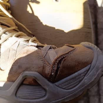 Scooter Ayakkabı Bir Sene Olmadan Yırtılmaya Başladı