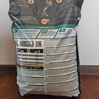 Paws-Pati Pet Shop'tan Alınan Mama Kedilerim Tarafından Reddedildi: Sahte Ürün İddiası