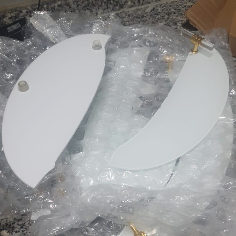 Paramparça Gelen Tepsi Siparişi Hayal Kırıklığı Yarattı