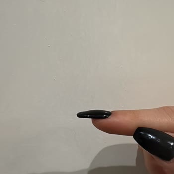 Protez Tırnak Ve Kirpik Hizmetinde Memnuniyetsizlik