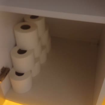 Solo Tuvalet Kağıtlarında Yapışkan Sorunu