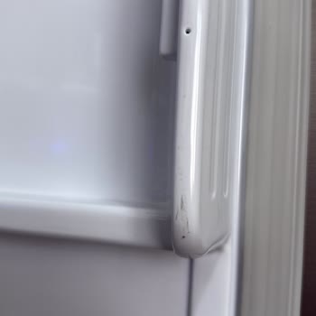 Defolu Buzdolabı Kapakları Ve Çözüm Eksikliği