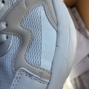 FLO'dan Alınan Ayakkabıda Dikiş Problemi Ve İade Sorunu