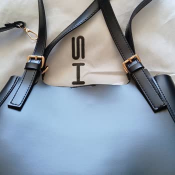Shulebags Çantasında Yanıltıcı Renk Seçeneği