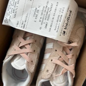 Adidas Ayakkabının Kalitesi Hayal Kırıklığı Yarattı
