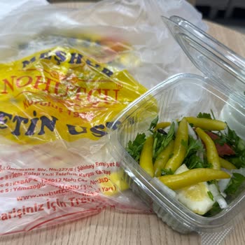 Hijyen Sorunları: Yemeğimden Kıl Ve Sinek Çıktı