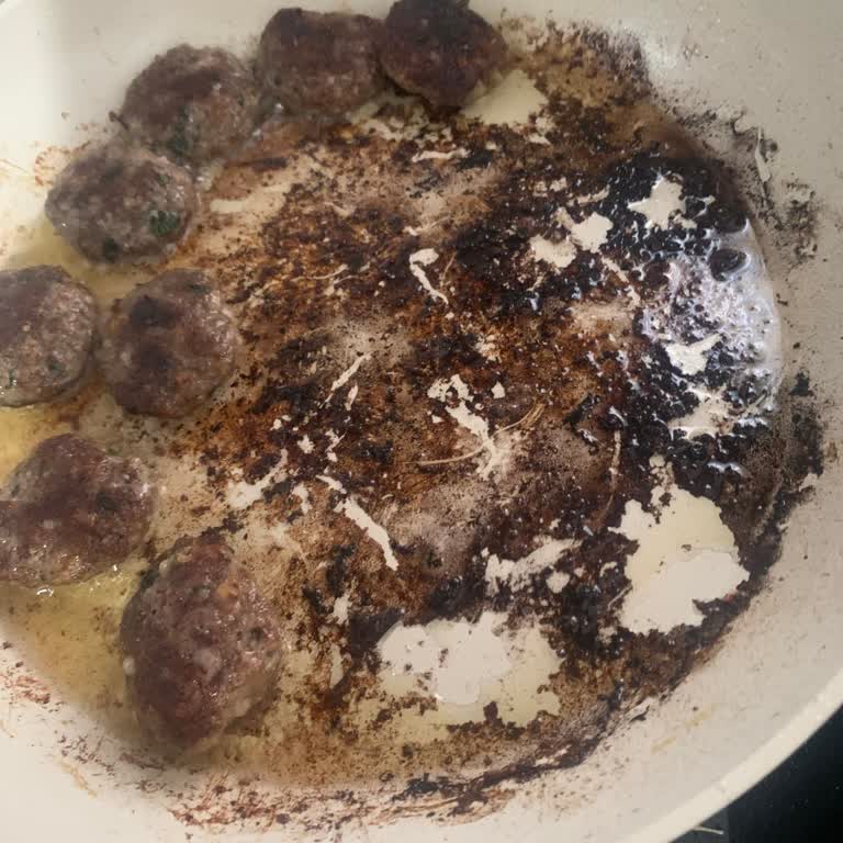 Karaca Swiss Crystal Serisi Hayal Kırıklığı