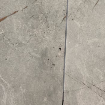 H***** G**** Yemek Masası: Yanlış Ürün Ve Kusurlu Kalite Sorunu