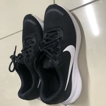 Nike Ayakkabıda Gıcırdama Ve Şekil Bozukluğu Sorunu