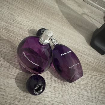 David Walker Parfüm Şişe Kapakları Sürekli Sorunlu