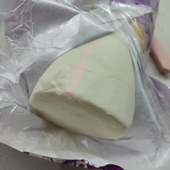 Migros Tereyağında Şüpheli Renk Sorunu