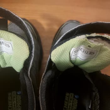 Su Geçiren Skechers Bot Ve Yetersiz Müşteri Hizmeti
