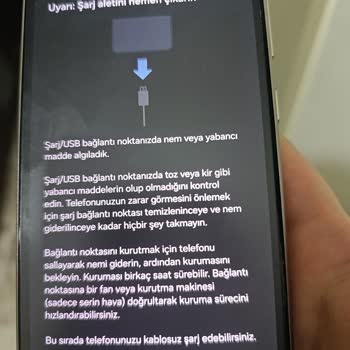 Samsung S24 Ultra'da Sürekli Nem Uyarısı Sorunu
