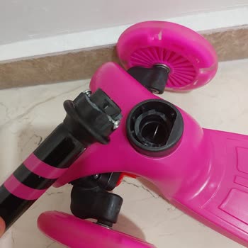 Kırılan Scooter Borusu Kızımı Yaraladı