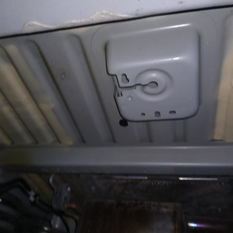 Ford Courier Yedek Lastik Sorunu