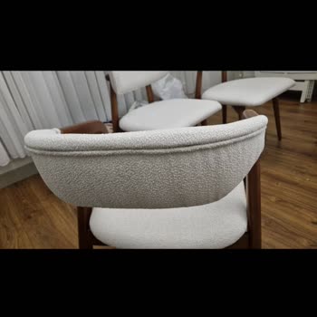 Yanlış Renk Ve Kalitesiz Montajla Gelen Sandalye