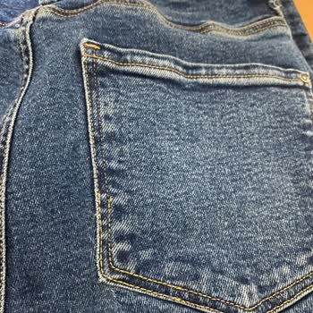 Mavi Pantolonun 2. Giyimde Yırtılması Mağduriyet Yarattı