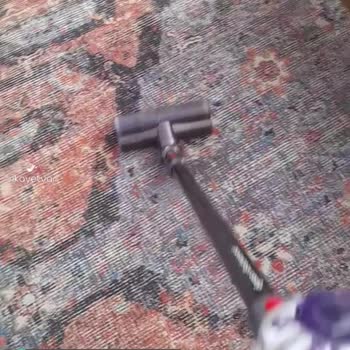 Dyson V8 Süpürgem Kesik Kesik Çalışıyor Ve Duruyor