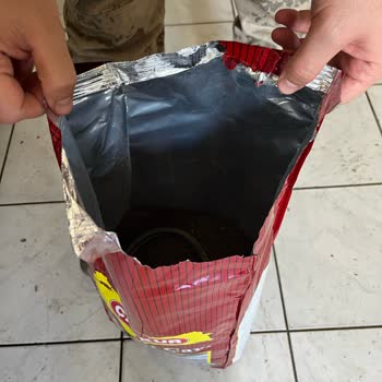 Çay Paketinden Çıkan Gizemli Lastik Şoku