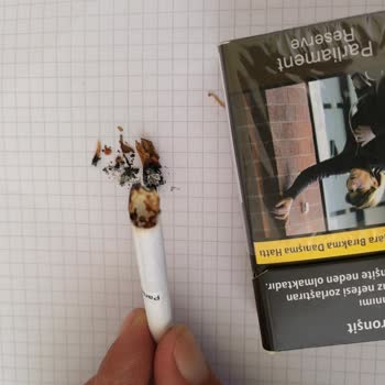 Sigara Paketlerinde Odun Parçası Sorunu