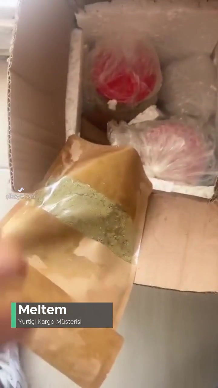 Yurtiçi Kargo'da Sürekli Kırılan Kargolar videonun kapak resmi