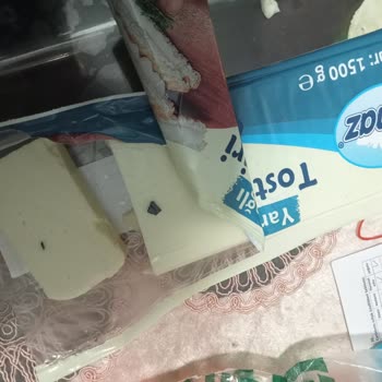 BİM'den Aldığım Peynirin İçinden Kablo Çıktı!