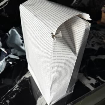 Hediye Paketi Hayal Kırıklığı: Skechers'tan Beklenmedik Deneyim