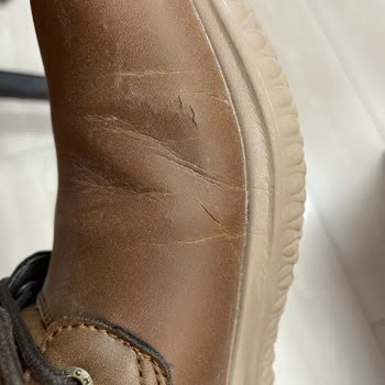 Skechers Botlarının Dayanıklılığı Hayal Kırıklığı Yarattı