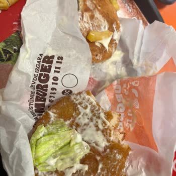 Bakırköy Burger King'de Hayal Kırıklığı: Bozuk İçecek Ve Bayat Ekmekler