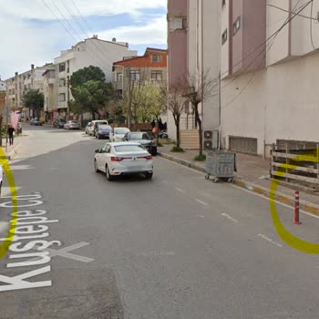 Kuştepe Caddesi'nde Güvenlik Sorunları Ve Kaldırım Eksikliği