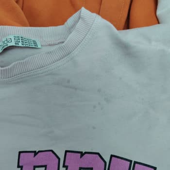 Beko Washing Machine Leaves Oil Stains