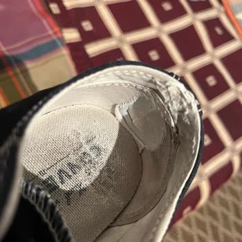 Converse Ayakkabıda Beklenmedik Kalite Sorunu