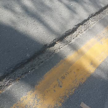 Tehlikeli Yol: Annemin Düşmesine Sebep Oldu
