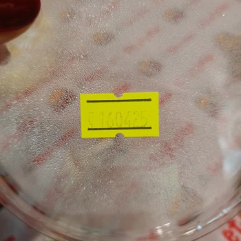 Burger Yiyelim Tarihi Geçmiş Ürün ve İlgisiz Çalışanlar