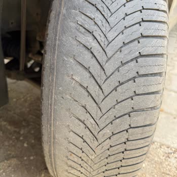 Servis Hatası Sonucu Araçta Boya Ve Lastik Sorunu