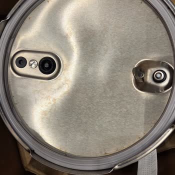 Fissler Düdüklü Tencere İlk Kullanımda Renk Bozulması