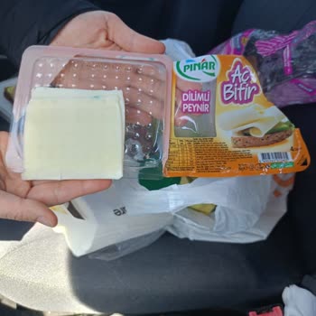 Marketten Alınan Peynirde Küflenme Sorunu