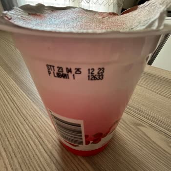 Küflü Yoğurt Ve İlgisiz Müşteri Hizmetleri