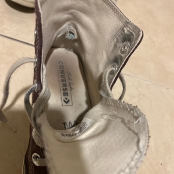 Converse Ayakkabılarının Kalitesizliği Ve Müşteri Hizmetleri Sorunu