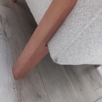 Kusurlu Koltuk Takımı Ve İlgisiz Müşteri Hizmetleri