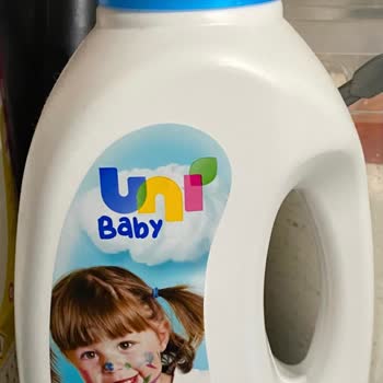 Uni Baby Deterjanında Beklenmedik Renk Ve Koku Sorunu