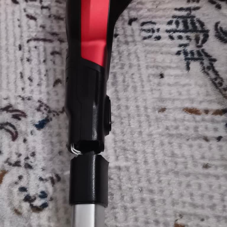 Philips Dikey Süpürge Ortadan Kırıldı