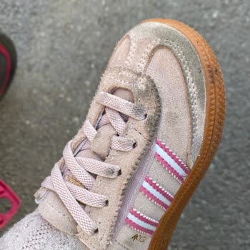 Adidas Çocuk Ayakkabısında Kalitesiz Malzeme Ve Kötü Müşteri Hizmeti