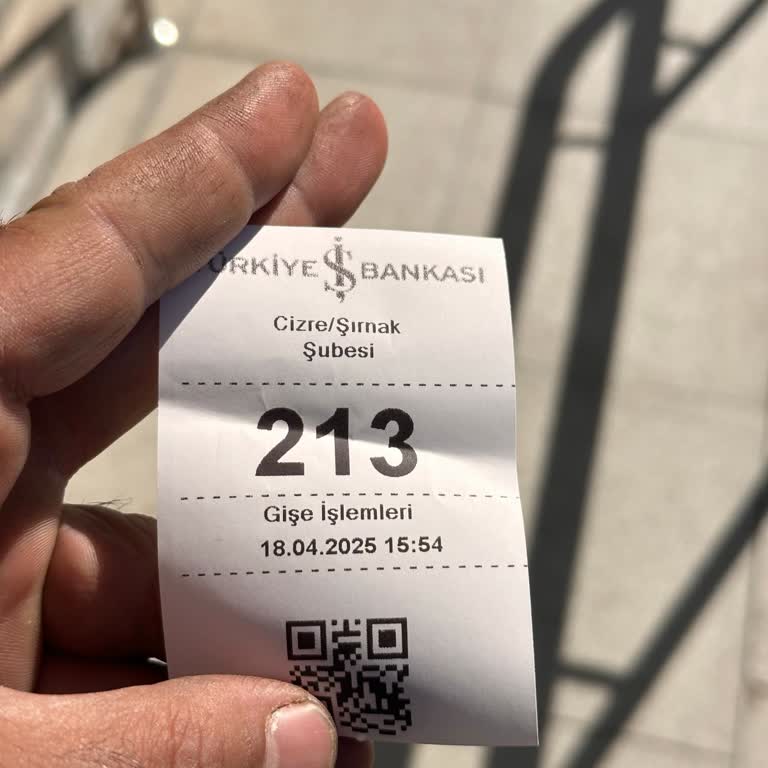 Bankada 700 Dolar Bulunmaması Mağduriyet Yarattı