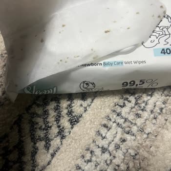Sleepy Bionatural Islak Mendilde Şok Edici Lekeler