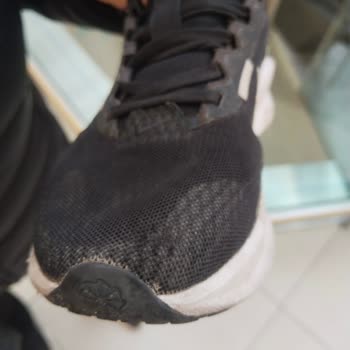 Nike Ayakkabılarda Beklenmedik Yıpranma Ve Mağaza İnceleme Süreci