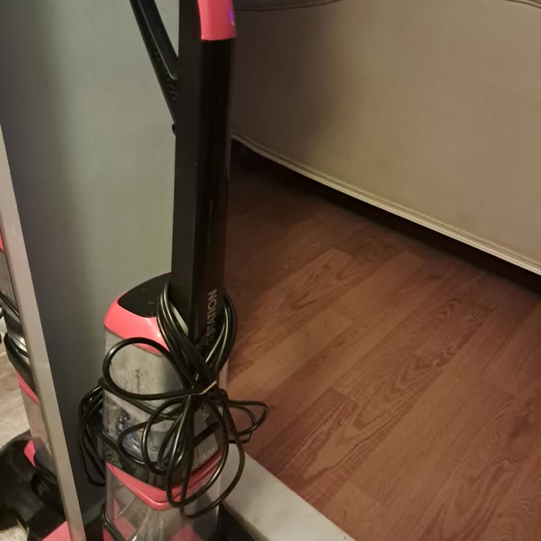 Kivi Halı Makinesi Su Çekmiyor Ve Kullanımı Zor