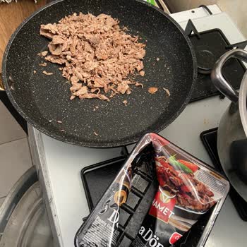 Lezzet Harika, Malzeme Eksik!